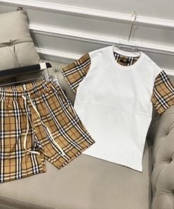 Bộ Quần Áo NAM NỮ  Tay Kể Vàng Hottrend 2024-thoitrangcenter