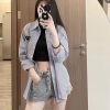 Áo Sơ Mi Kẻ Xám Nam Nữ LOGO Thêu Trái Tym Form UNISEX Dễ Mặc Dễ Phối Đồ Chất LANH Siêu mịn Siêu Mát Mẫu HOT 2024-thoitrangcenter
