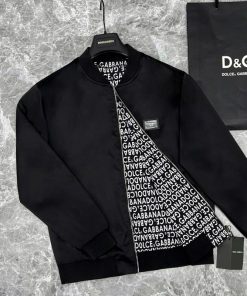 Áo khoác bomber gió nam nữ 2 mặt Đê Và Gờ ngực thêu mác da mặt trong dệt pha phủ tràn chữ hãng-thoitrangcenter