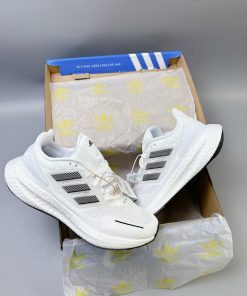 Giày Thể Thao D.a.s Pureboost 22 Running Trắng Đen