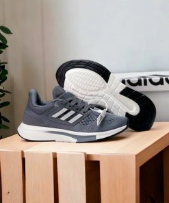 Giày Thể Thao Nam Nữ