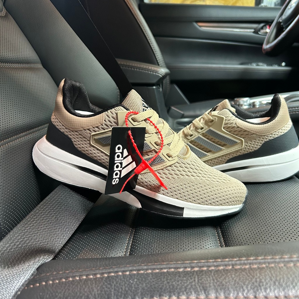 Giày thể thao nam nữ EQT