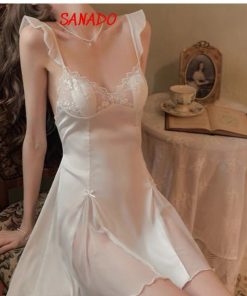 Váy ngủ 2 dây lụa cao cấp Sanado đồ ngủ nữ đẹp gợi cảm quyến rũ V20-thoitrangcenter